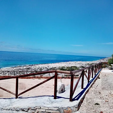 Caravan Fishing Spot Porto Roxa * Agios Leon