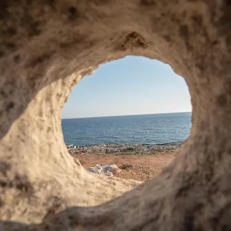 Caravan Fishing Spot Porto Roxa * Agios Leon
