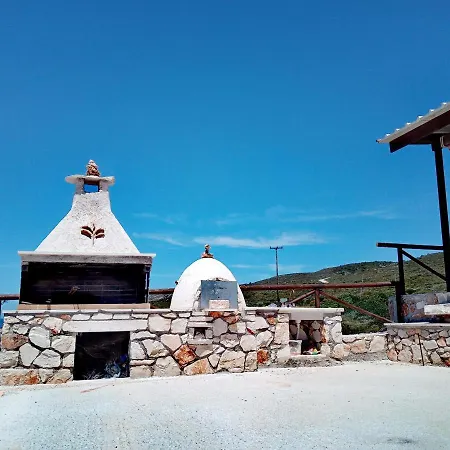 Caravan Fishing Spot Porto Roxa * Agios Leon